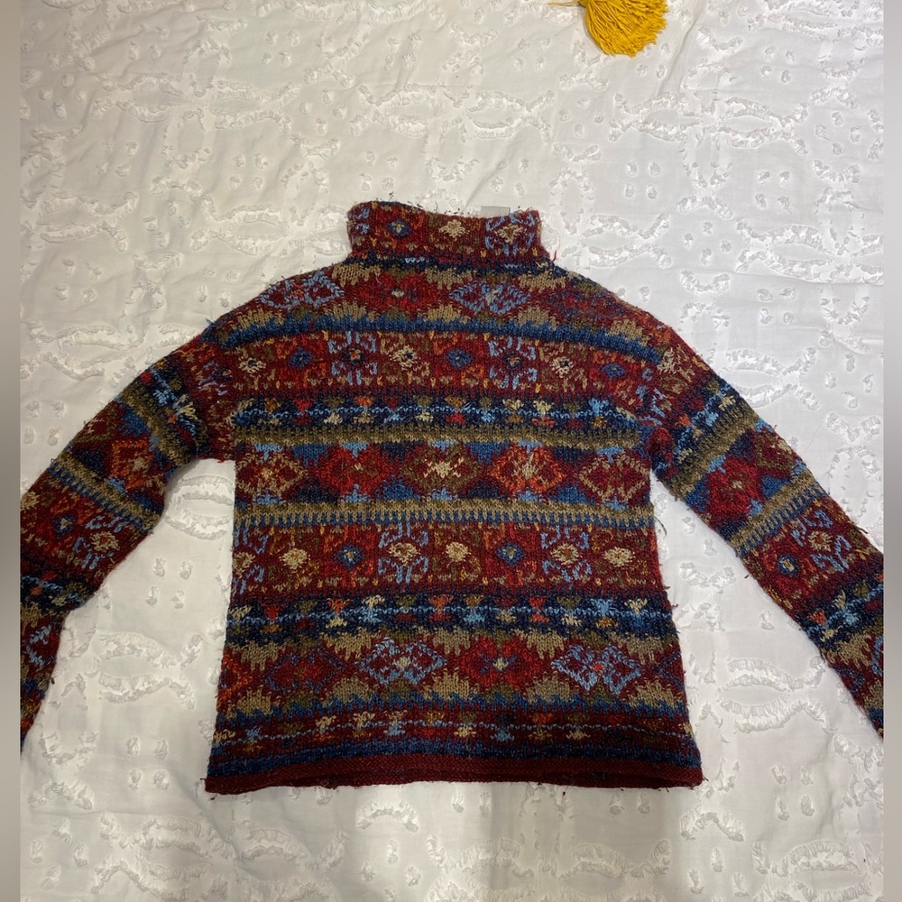 Vintage colorful turtleneck sweater fits like M/L